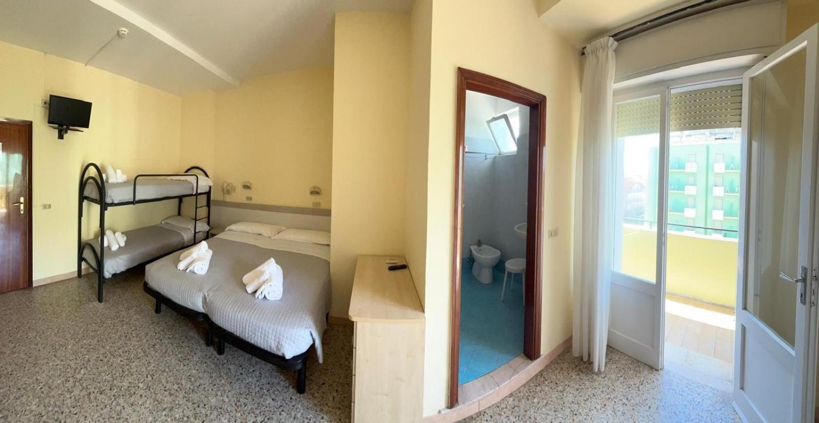 Hotel Ines Cesenatico Exterior foto